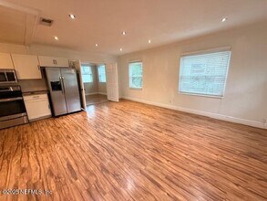 2855 Ernest St in Jacksonville, FL - Building Photo - Building Photo