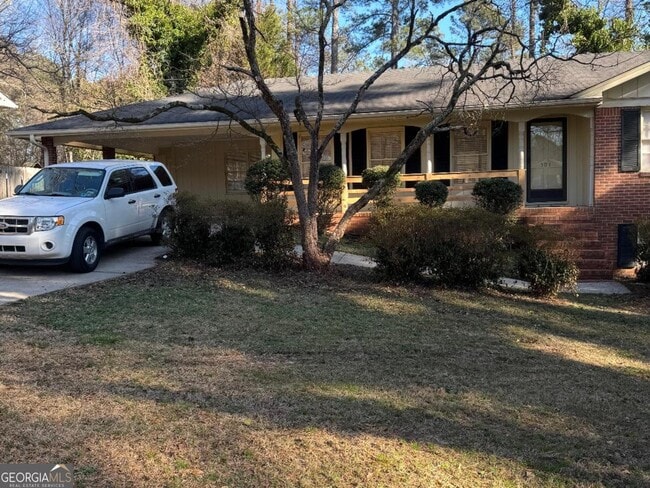 501 Valleyview Dr in Winder, GA - Building Photo - Building Photo