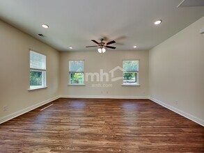 1131 Alice Smalls Rd in Mount Pleasant, SC - Building Photo - Building Photo