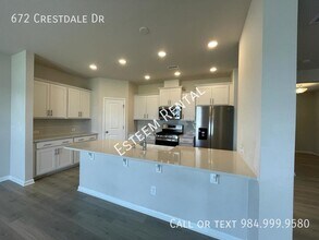 672 Crestdale Dr in Clayton, NC - Building Photo - Building Photo