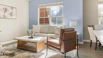 100 Peyton Pl SW in Atlanta, GA - Building Photo