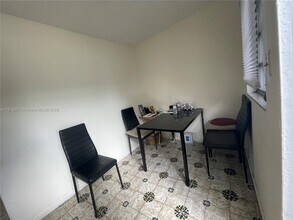 1923 NW 1st Terrace in Miami, FL - Building Photo - Building Photo