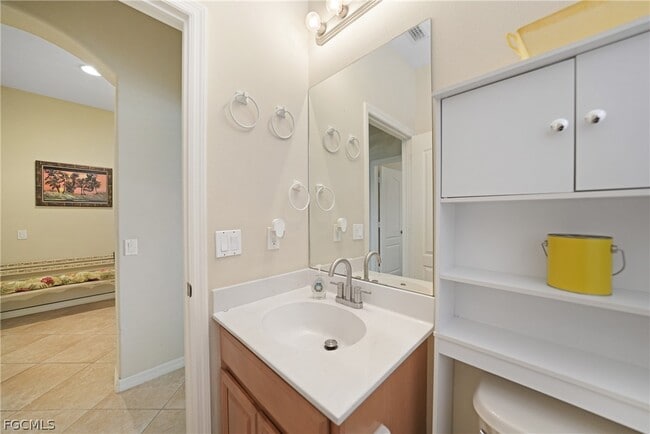 property at 2454 Blackburn Cir