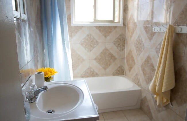 1404 Rhode Island St NE in Albuquerque, NM - Building Photo - Building Photo