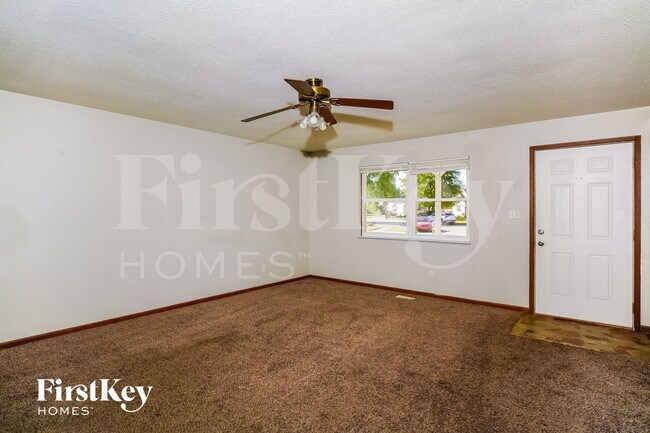 8631 Pleasant Creek Ct in Indianapolis, IN - Building Photo - Building Photo