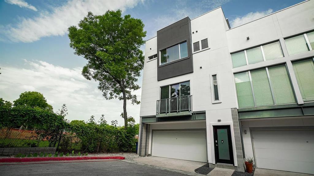 4801 S Congress Ave in Austin, TX - Building Photo