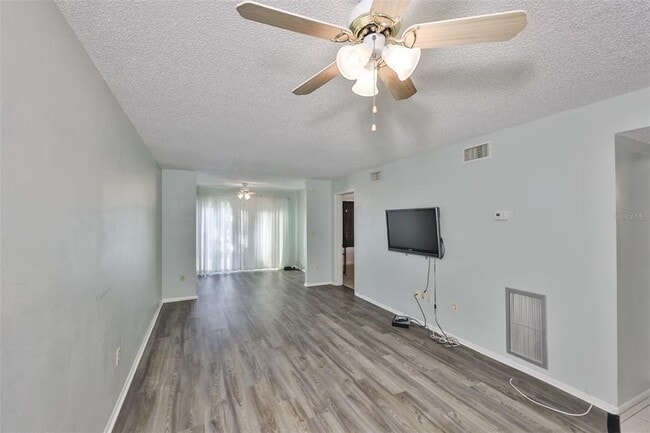 801 83rd Ave N in St. Petersburg, FL - Building Photo - Building Photo