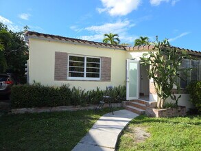 8520 Crespi Blvd in Miami Beach, FL - Foto de edificio - Building Photo