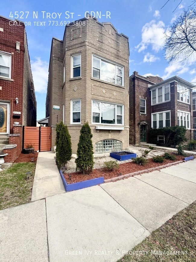 property at 4527 N Troy St