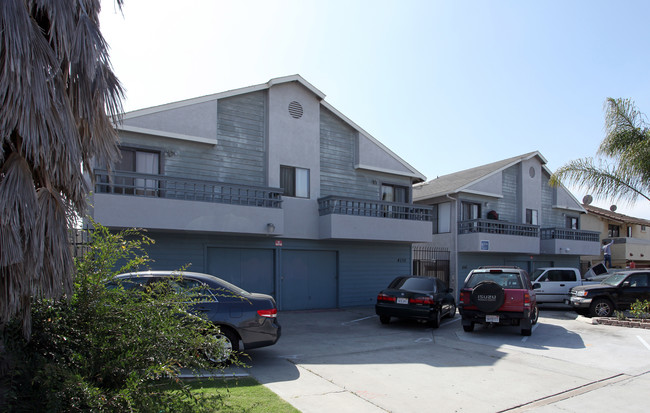 4145-4155 N 38th St in San Diego, CA - Foto de edificio - Building Photo