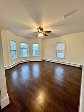470 Main St, Unit Well Maintained & Clean 2 Bed w/ Bonus Room in Bridgewater, MA - Building Photo - Building Photo