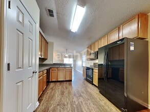 3496 Waterford Oaks Dr in Orange Park, FL - Foto de edificio - Building Photo