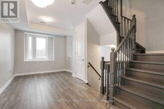 11 Locust Ldg Gdns in Toronto, ON - Building Photo - Building Photo