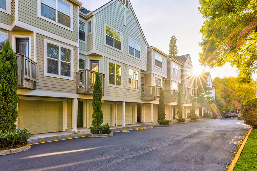 LionsGate North in Redmond, WA - Building Photo