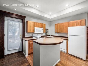 1230 Indianola Ave in Columbus, OH - Building Photo - Building Photo