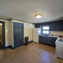 17 Baker St in Dover, NH - Building Photo - Building Photo