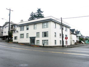 Bayberry Apartments in Seattle, WA - Building Photo - Building Photo