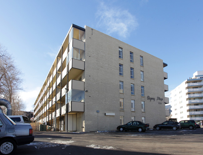 Skyway Plaza in Colorado Springs, CO - Building Photo - Building Photo