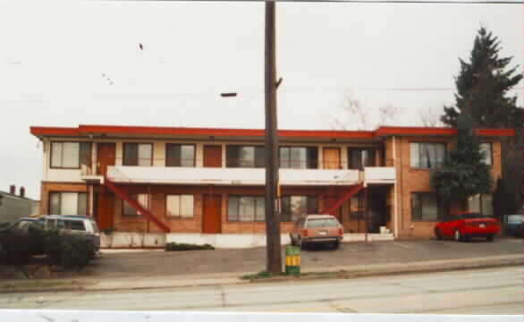 6721 15th Ave NW in Seattle, WA - Foto de edificio