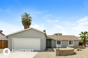 8921 W Weldon Ave in Phoenix, AZ - Building Photo