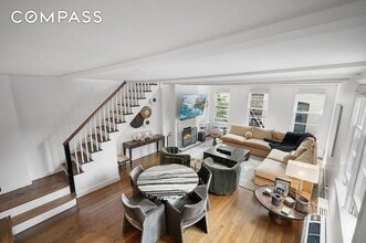 66 Jane St, Unit 2 in New York, NY - Foto de edificio - Building Photo