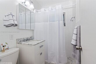 1456 SW 65th Ave in Miami, FL - Building Photo - Building Photo