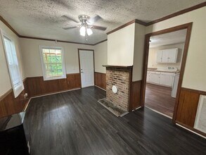 201-203-203 Grove Ave SE in Lindale, GA - Building Photo - Building Photo