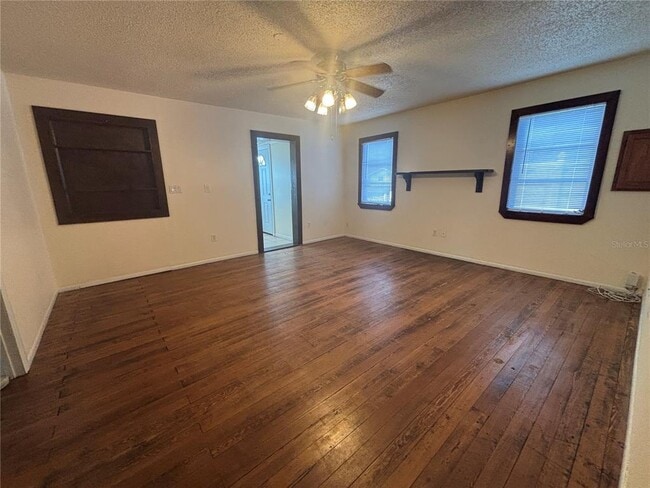 128 2nd Ave SW in Largo, FL - Building Photo - Building Photo