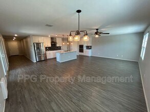 16549 W Sierra St in Surprise, AZ - Building Photo - Building Photo