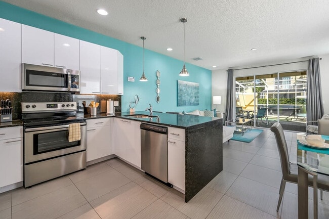 1651 Retreat Cir in Clermont, FL - Foto de edificio - Building Photo