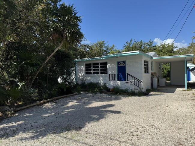 963 69th Street Ocean in Marathon, FL - Building Photo - Building Photo