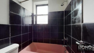 237 E 5th St in New York, NY - Building Photo - Building Photo