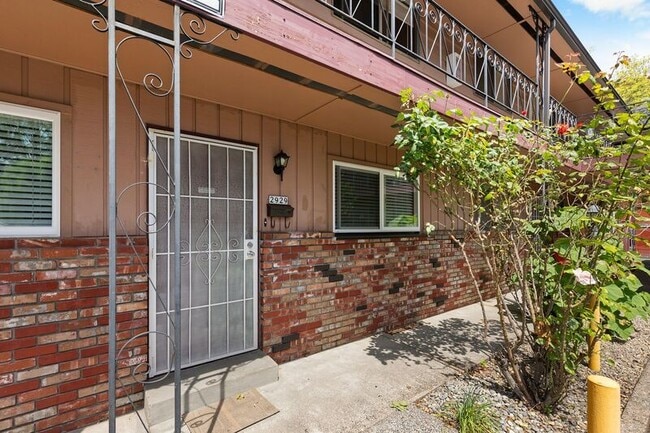 property at 2929 SE Washington St