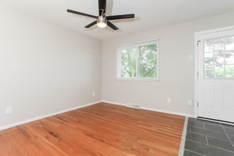 291 Merravay Dr in Florence, KY - Building Photo - Building Photo