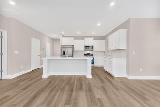 7068 Shooting Star Way in Myrtle Beach, SC - Building Photo - Building Photo