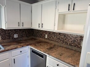 5202 Thornton Ln in Panama City, FL - Building Photo - Building Photo