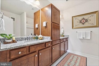 13722 Neil Armstrong Ave in Herndon, VA - Building Photo - Building Photo