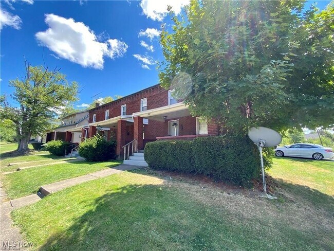 101 E Boston Ave in Youngstown, OH - Building Photo - Building Photo