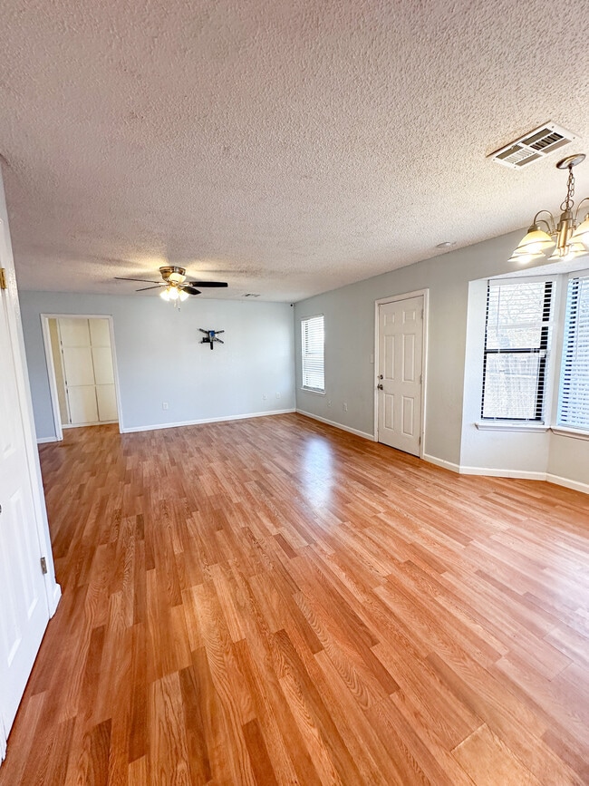 2711 NE Euclid Ave in Lawton, OK - Building Photo - Building Photo