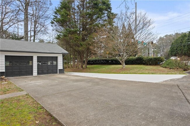 3285 Mar Lanta Dr in Marietta, GA - Building Photo - Building Photo