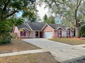 1009 Chesterfield Cir in Winter Springs, FL - Building Photo
