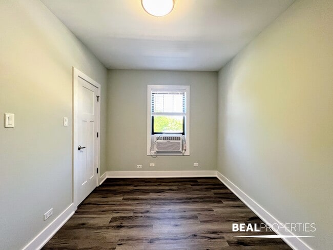 725 St Johns Ave in Highland Park, IL - Building Photo - Building Photo