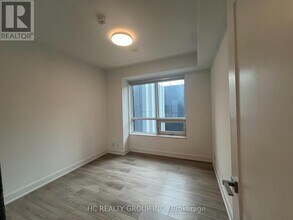 18 Water Walk Dr in Markham, ON - Building Photo - Building Photo