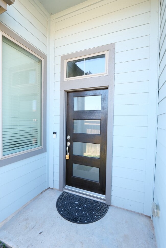 8774 Laurel Crest Dr in Sienna, TX - Building Photo - Building Photo