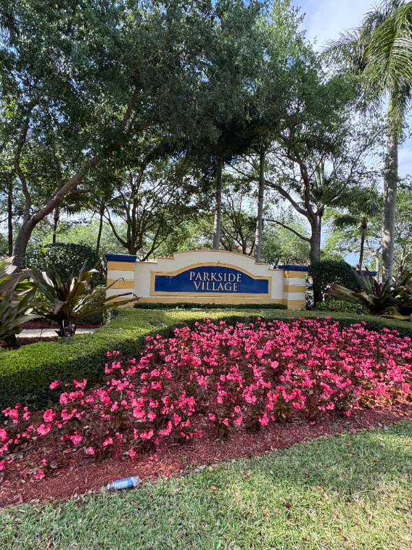 3033 N Evergreen Cir in Boynton Beach, FL - Building Photo - Building Photo