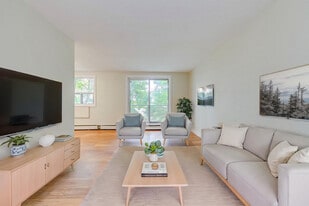 Waterford in Ottawa, ON - Building Photo