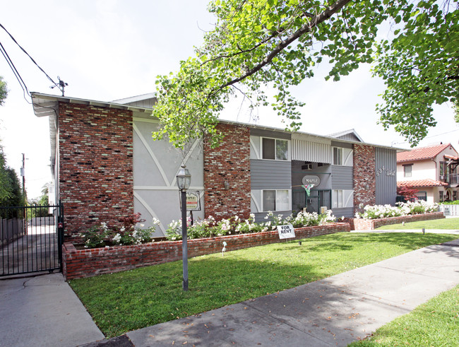 Maple Apartments in Sierra Madre, CA - Building Photo - Building Photo