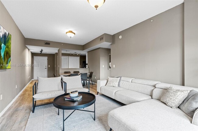 5271 SW 8th St in Coral Gables, FL - Building Photo - Building Photo