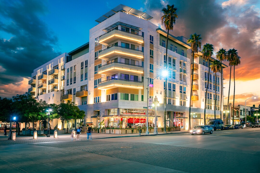 Imperial Hardware Lofts in Riverside, CA - Building Photo