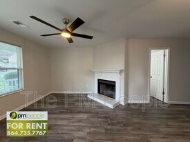 10 Pointer Ln in Greenville, SC - Building Photo